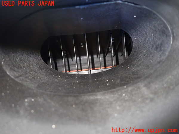 5UPJ-34682560]ベンツ V350 W639 (639811C)エアクリーナーボックス 中古_m0003.jpg
