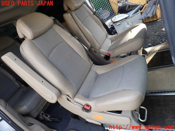 1UPJ-34687145]ベンツ V350 W639 (639811C)右2列目シート 中古_m0001.jpg