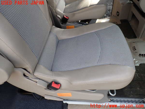 1UPJ-34687145]ベンツ V350 W639 (639811C)右2列目シート 中古_m0003.jpg