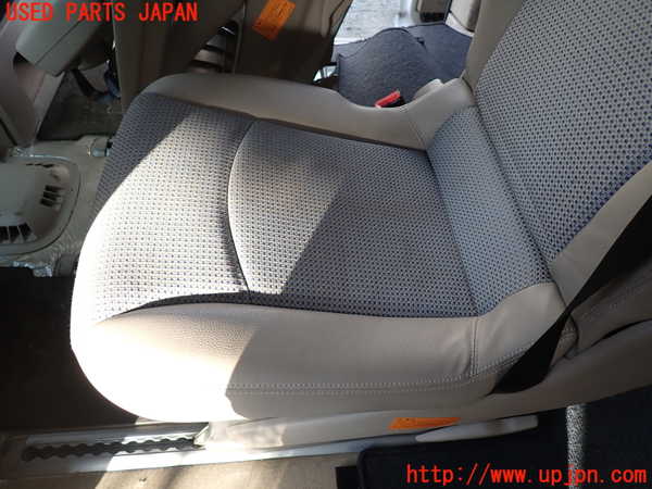 1UPJ-34687175]ベンツ V350 W639 (639811C)左2列目シート 中古_m0003.jpg