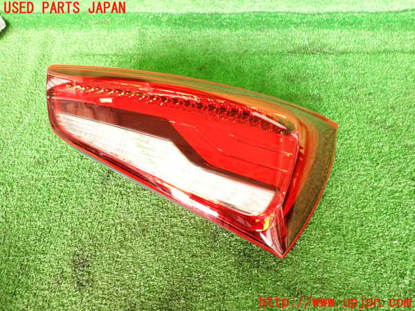 2UPJ-34691530]アウディ・A1 スポーツバック(8XCZE)右テールランプ 中古_m0001.jpg