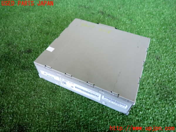 2UPJ-34696470]アウディ・A1 スポーツバック(8XCZE)ラジオ 中古_m0001.jpg