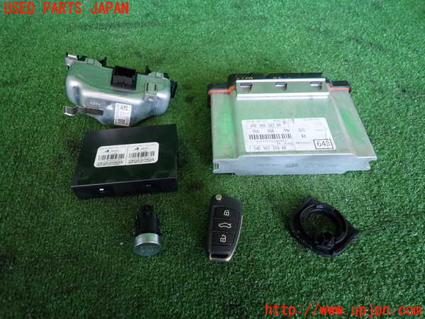 2UPJ-34696110]アウディ・A1 スポーツバック(8XCZE)エンジンコンピューター 中古_m0001.jpg