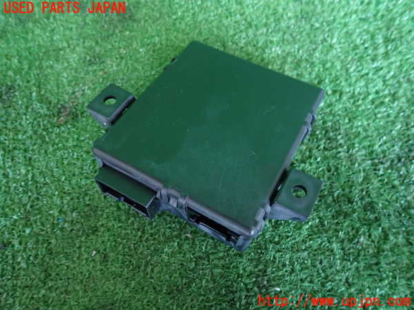 2UPJ-34696147]アウディ・A1 スポーツバック(8XCZE)コンピューター2 中古 8U0907468AC_m0002.jpg