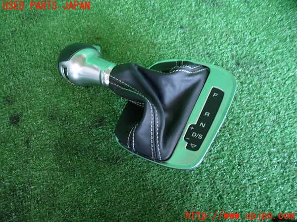 2UPJ-34697570]アウディ・A1 スポーツバック(8XCZE)シフトノブ 中古_m0001.jpg