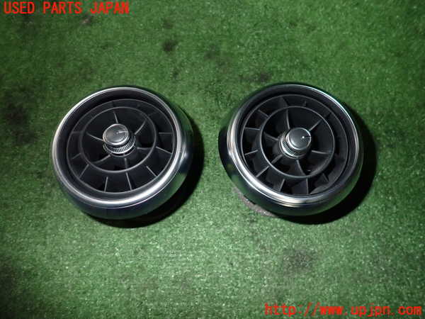 2UPJ-34697526]アウディ・A1 スポーツバック(8XCZE)エアコン吹き出し口1 中古_m0001.jpg