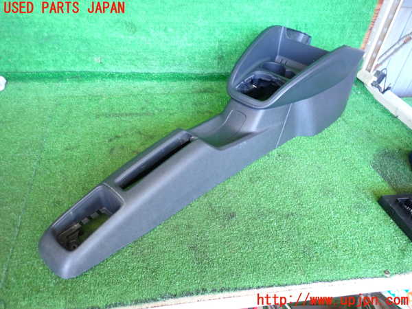 2UPJ-34697540]アウディ・A1 スポーツバック(8XCZE)センターコンソール 中古_m0001.jpg