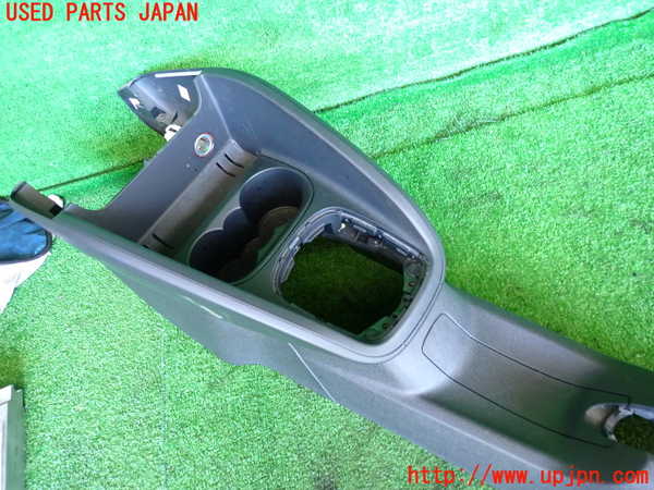 2UPJ-34697540]アウディ・A1 スポーツバック(8XCZE)センターコンソール 中古_m0003.jpg