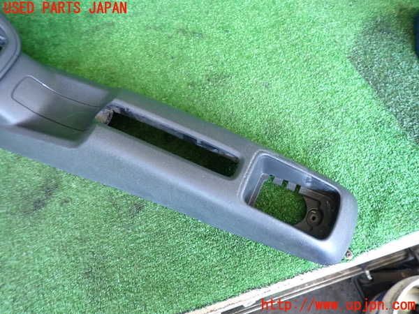 2UPJ-34697540]アウディ・A1 スポーツバック(8XCZE)センターコンソール 中古_m0004.jpg