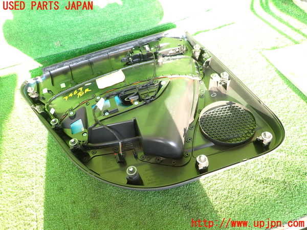 2UPJ-34691294]アウディ・A1 スポーツバック(8XCZE)右後ドア内張り 中古_m0003.jpg