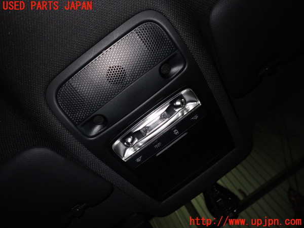 2UPJ-34696411]アウディ・A1 スポーツバック(8XCZE)ルームランプ1 中古_m0001.jpg