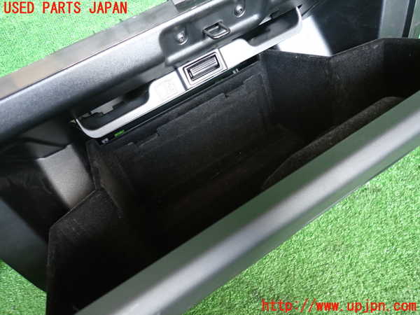 2UPJ-34717516]ランドローバー・レンジローバー イヴォーク(LV2A)グローブボックス1 中古_m0003.jpg