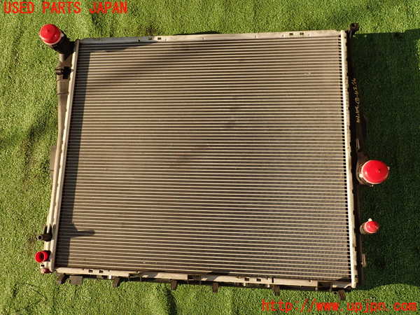 2UPJ-34742321]BMW X3(PC25)(E83系)ラジエーター1 中古_m0002.jpg