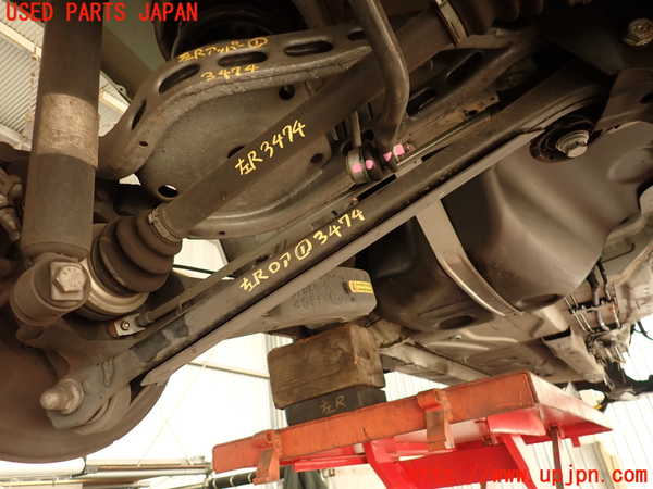 2UPJ-34745226]BMW X3(PC25)(E83系)左リアロアアーム1 中古_m0001.jpg