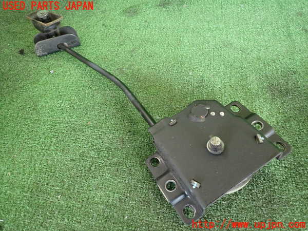 2UPJ-34761700]ハリアー(ACU30W)スペアタイヤキャリア 中古_m0002.jpg