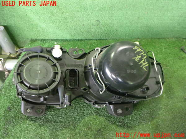 2UPJ-34771130]ジャガー・Xタイプ(J51YB)右ヘッドライト ハロゲン 中古_m0002.jpg