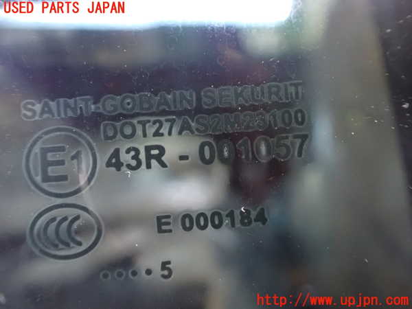 2UPJ-34771290]ジャガー・Xタイプ(J51YB)右後ドア 中古 SAINT-GOBAIN SEKURIT M23100 43R-001057_m0005.jpg