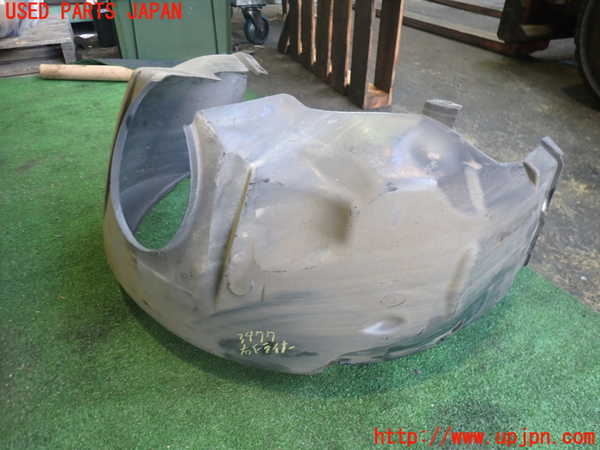 2UPJ-34771090]ジャガー・Xタイプ(J51YB)右前フェンダーライナー 中古_m0003.jpg