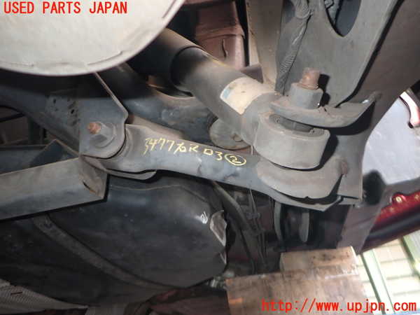 2UPJ-34775205]ジャガー・Xタイプ(J51YB)右リアロアアーム2 中古_m0001.jpg