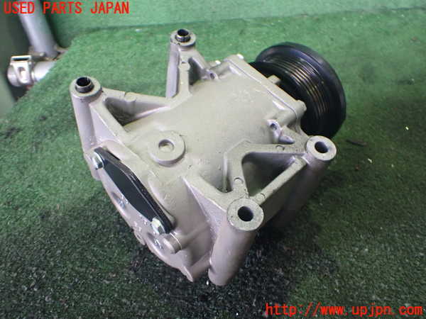 2UPJ-34776025]ジャガー・Xタイプ(J51YB)エアコンコンプレッサー 中古_m0002.jpg