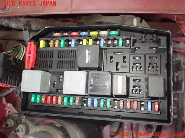 2UPJ-34776741]ジャガー・Xタイプ(J51YB)ヒューズボックス1 中古_m0002.jpg