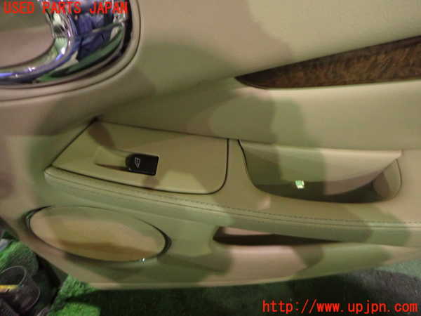 2UPJ-34771294]ジャガー・Xタイプ(J51YB)右後ドア内張り 中古_m0002.jpg