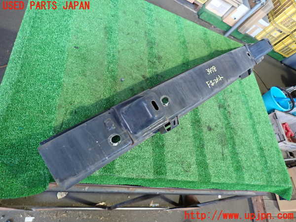 2UPJ-34781014]エクスプローラー(1FMEU74)フロントバンパーホースメント 中古_m0002.jpg