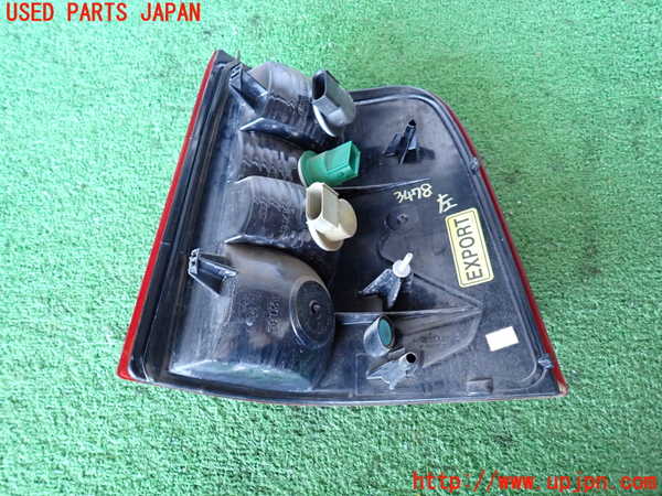 2UPJ-34781536]エクスプローラー(1FMEU74)左テールランプ 中古_m0003.jpg