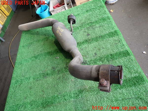 2UPJ-34782671]エクスプローラー(1FMEU74)リアマフラー1 中古_m0002.jpg