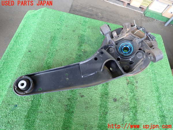 5UPJ-34784300]エクスプローラー(1FMEU74)右リアナックルハブ 中古_m0002.jpg