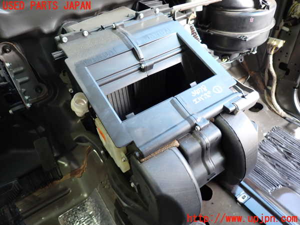 2UPJ-34786081]エクスプローラー(1FMEU74)エバポレーター1 中古_m0002.jpg