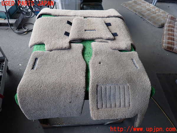 2UPJ-34787800]エクスプローラー(1FMEU74)フロアマット 中古_m0001.jpg