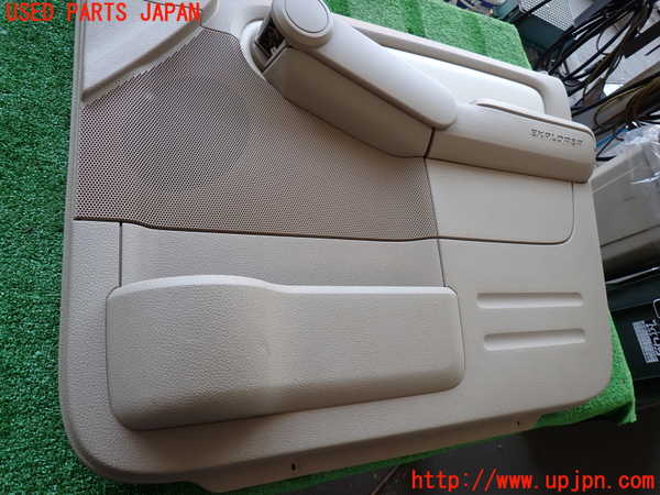 5UPJ-34781234]エクスプローラー(1FMEU74)右前ドア内張り 中古_m0002.jpg