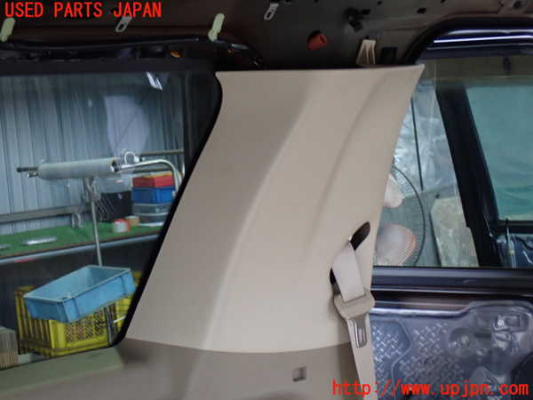 5UPJ-34787680]エクスプローラー(1FMEU74)左リアピラートリム 中古_m0002.jpg