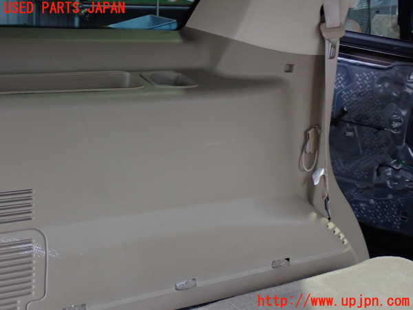 5UPJ-34787680]エクスプローラー(1FMEU74)左リアピラートリム 中古_m0004.jpg