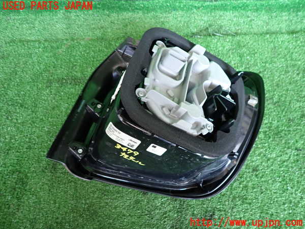 2UPJ-34791536]ジープ・レネゲード(BV13PM)左テールランプ 中古_m0002.jpg