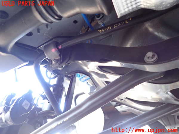 2UPJ-34795445]ジープ・レネゲード(BV13PM)リアスタビライザー 中古_m0001.jpg