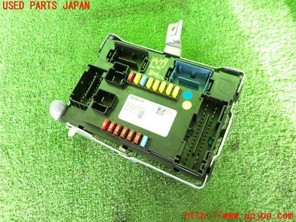5UPJ-34796742]ジープ・レネゲード(BV13PM)ヒューズボックス2 中古_m0001.jpg