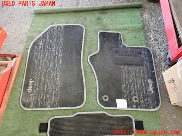 2UPJ-34797800]ジープ・レネゲード(BV13PM)フロアマット 中古_m0002.jpg