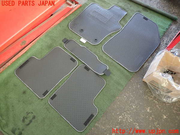 2UPJ-34797800]ジープ・レネゲード(BV13PM)フロアマット 中古_m0004.jpg