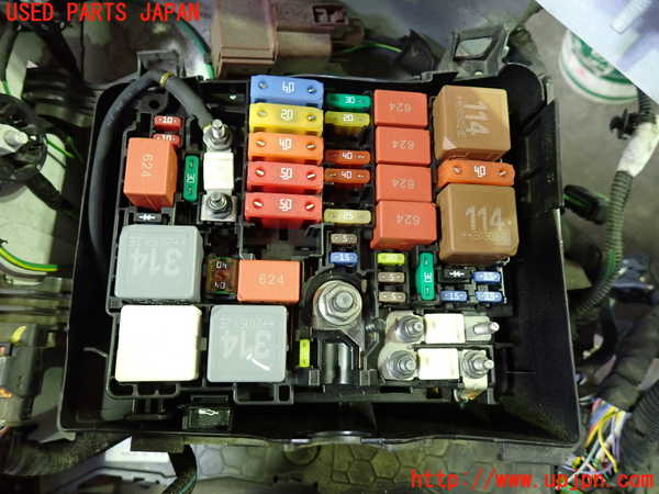 1UPJ-34806742]プジョー・508SW(R85G06)ヒューズボックス2 中古_m0002.jpg