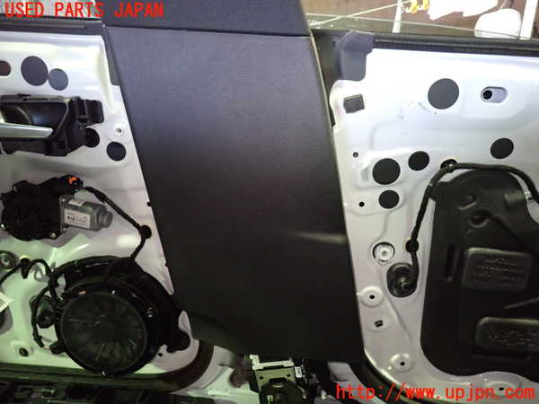 1UPJ-34807670]プジョー・508SW(R85G06)左センターピラートリム 中古_m0003.jpg