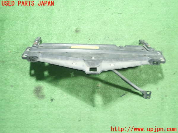 1UPJ-34811040]ボルボ・940(9B230)アッパーコアサポート 中古_m0001.jpg