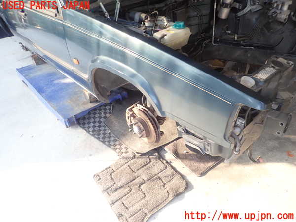 1UPJ-34811080]ボルボ・940(9B230)右前フェンダー 中古_m0001.jpg