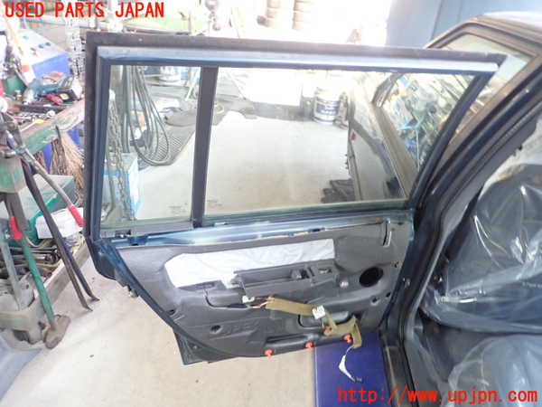 1UPJ-34811320]ボルボ・940(9B230)左後ドア 中古 SAINT-GOBAIN SEKURIT M20 43R-001105_m0003.jpg