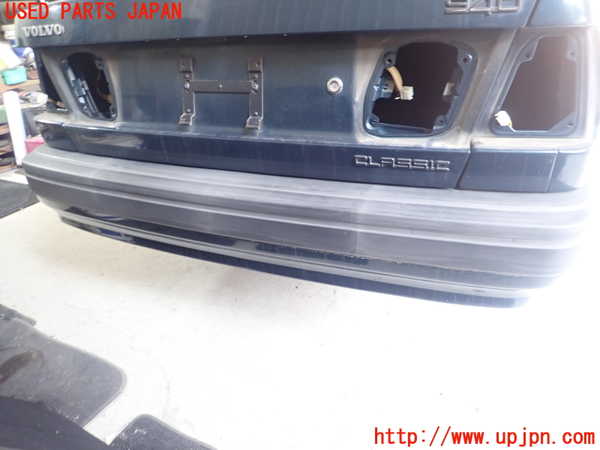 5UPJ-34811610]ボルボ・940(9B230)リアバンパー 中古_m0001.jpg