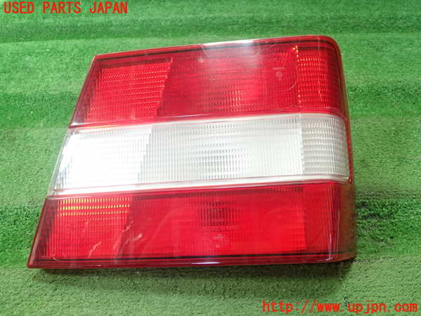 1UPJ-34811550]ボルボ・940(9B230)右リアフィニッシャー 中古_m0001.jpg
