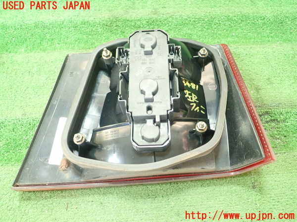 5UPJ-34811552]ボルボ・940(9B230)左リアフィニッシャー 中古_m0002.jpg