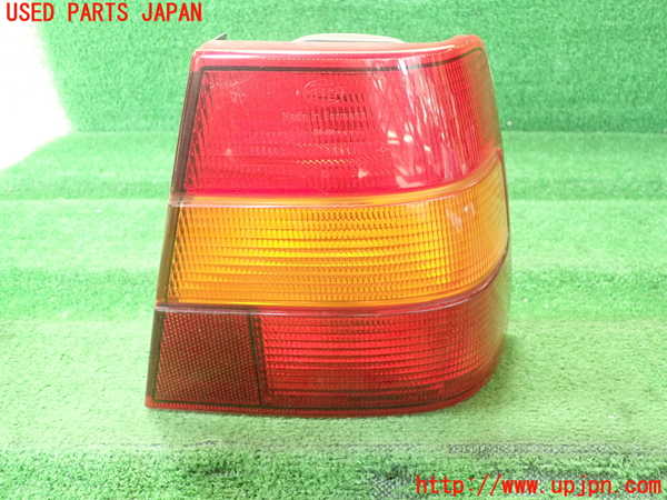 1UPJ-34811530]ボルボ・940(9B230)右テールランプ 中古_m0001.jpg