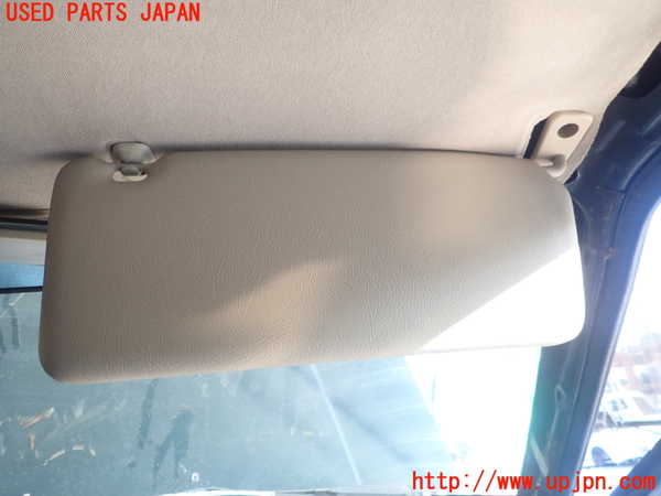 1UPJ-34817625]ボルボ・940(9B230)室内サンバイザー右側 中古_m0002.jpg